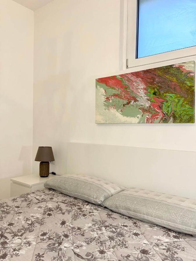 The White House, Modern Apartment In Center Milaan Buitenkant foto